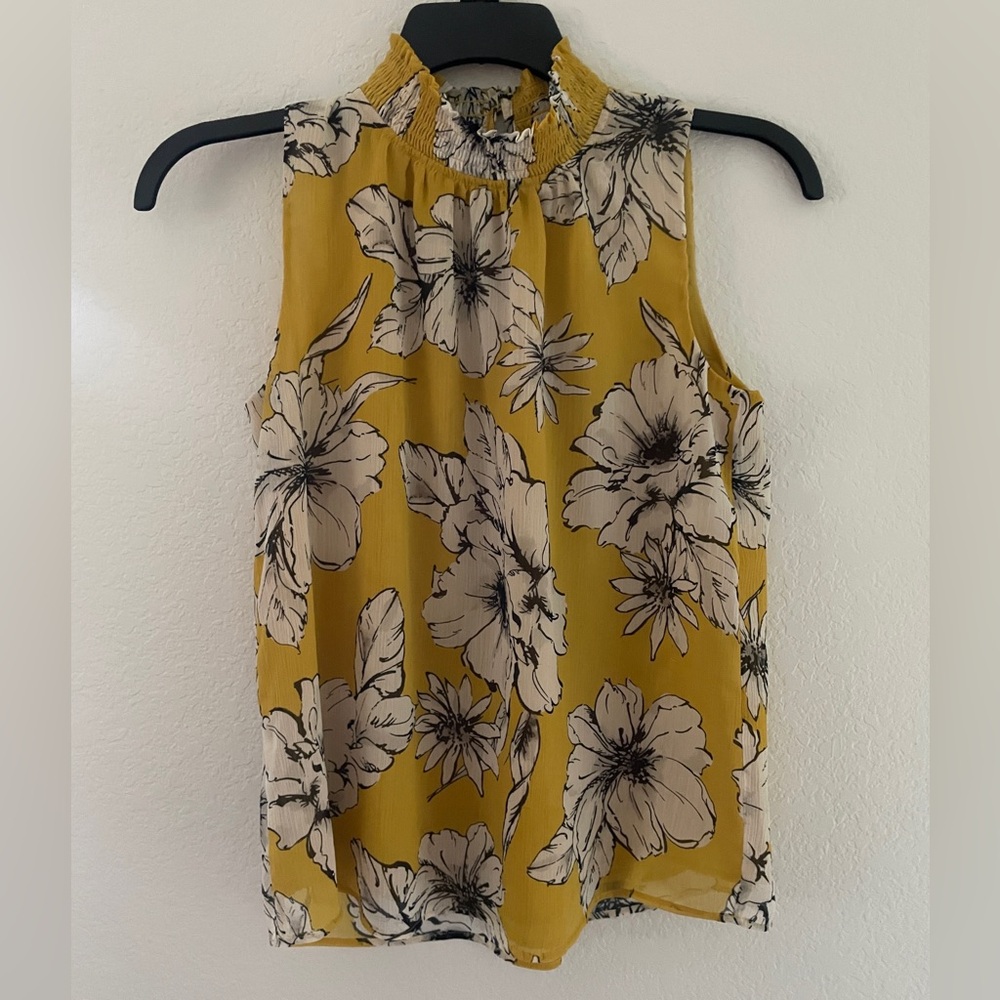 Ann Taylor yellow lined floral blouse size small petite